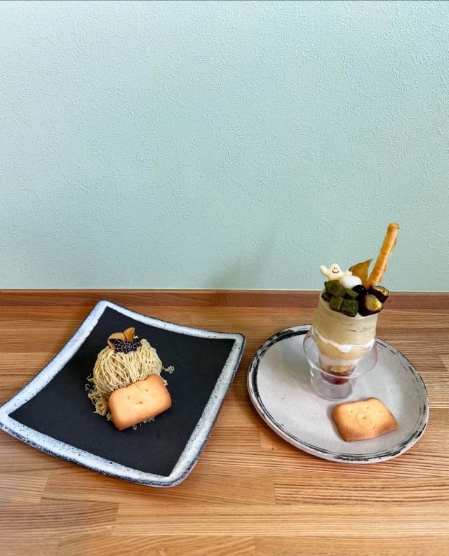 ．

10月限定ハロウィントッピングでのご提供は
明日までとなっております🎃✨

是非ご来店お待ちしております♡

【aoikuma】
📍 滋賀県甲賀市信楽町牧1293-2(たぬき村の向かい側)
🕐営業時間:11:00-16:00

#aoikuma#滋賀カフェ#信楽カフェ#甲賀カフェ
#絶景カフェ#自然カフェ
#滋賀旅#滋賀お土産#滋賀グルメ#信楽グルメ
#信楽スイーツ#お芋スイーツ#お菓子
#信楽陶苑たぬき村#たぬき村
#halloween#モンブラン